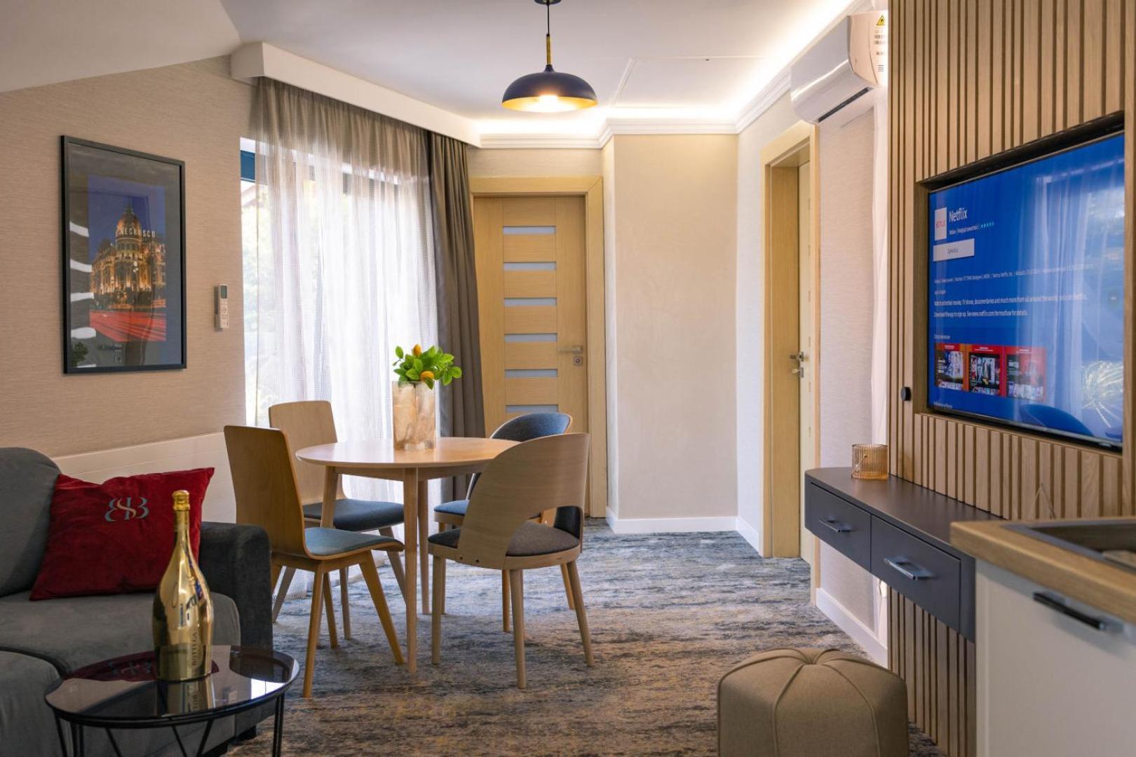Boulevard Boutique Suites 莱鲍 外观 照片