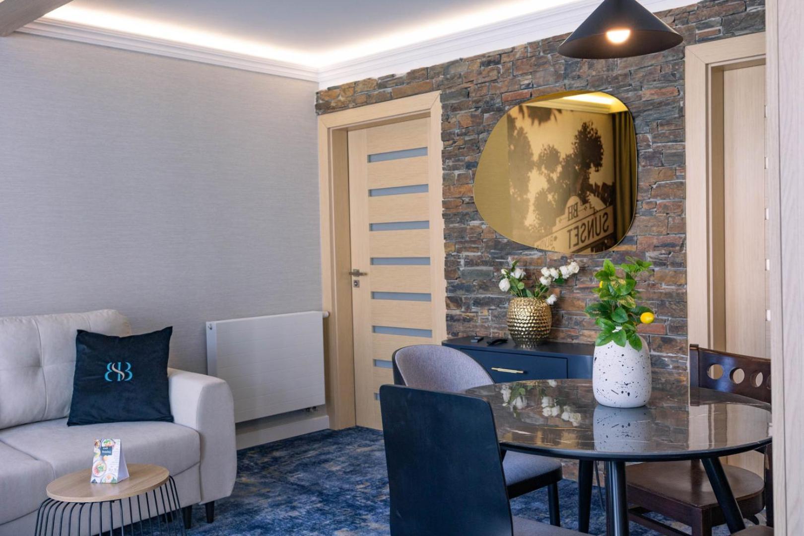 Boulevard Boutique Suites 莱鲍 外观 照片